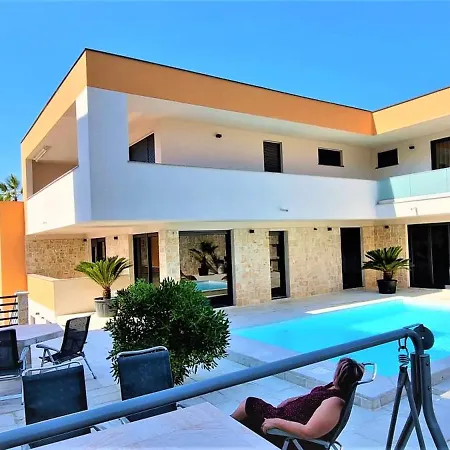 Kajgo Ii Apartment Pag Town