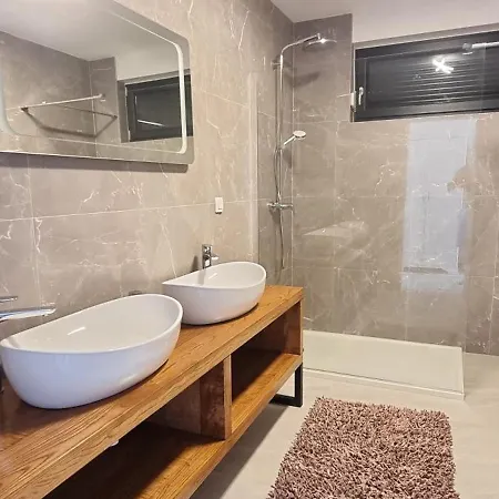 Kajgo Ii Appartement